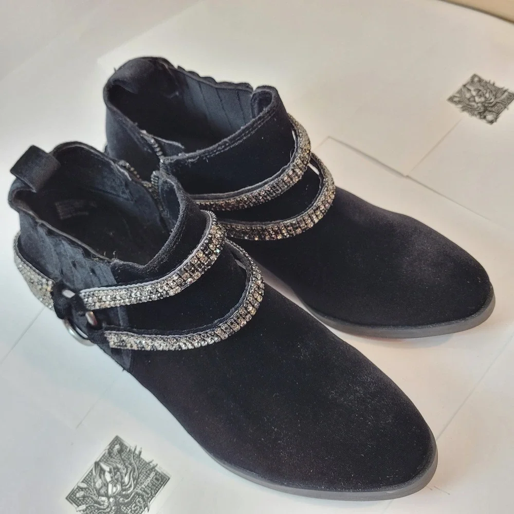 Not Rated Ankle Boots Women Black Velvet Rhinestone Strap‎ NRLB0332-001 Size 8.5